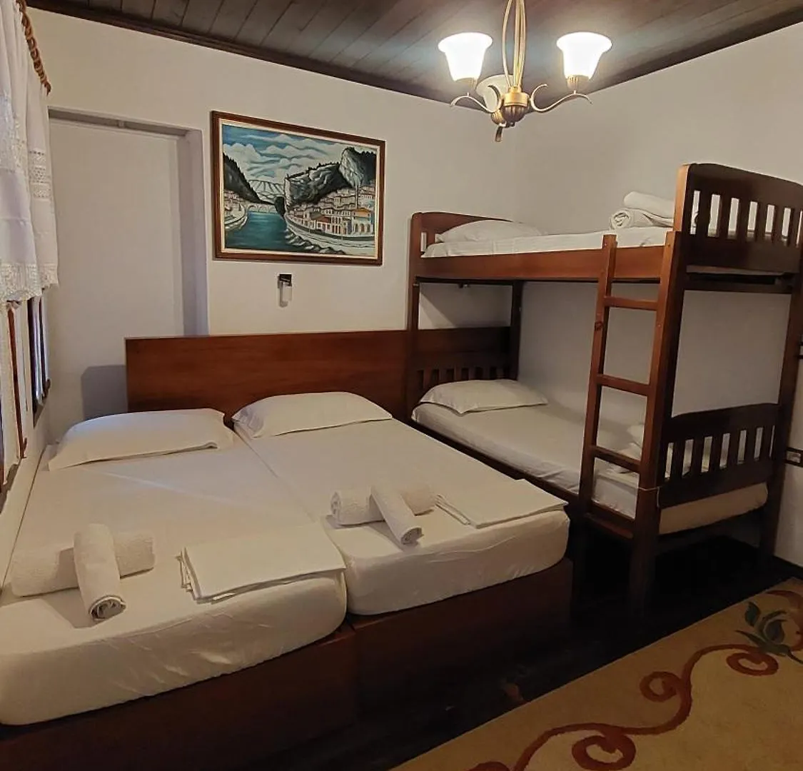 Hava Baci Apartment Berat 0*,  Albania